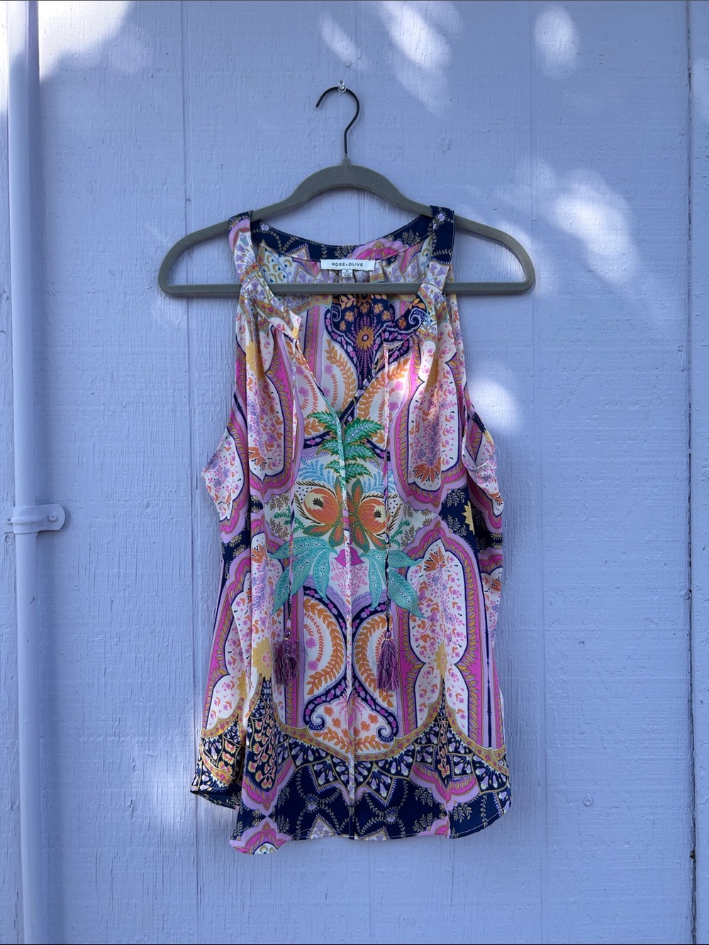 Rose & Olive Pink Paisley Printed Sleeveless Blouse